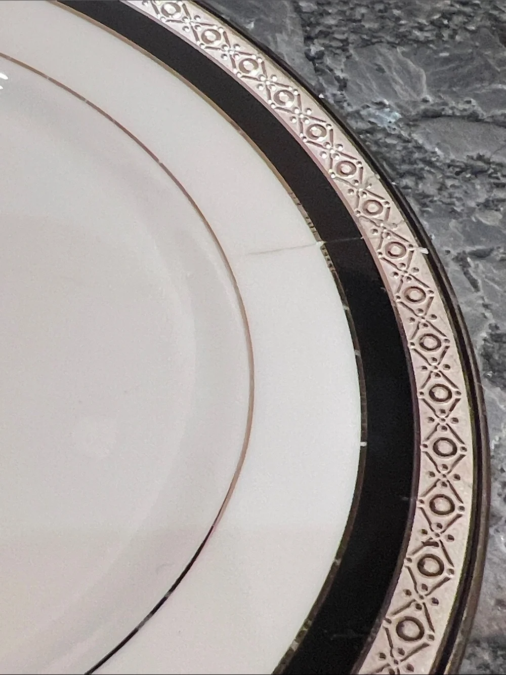 Waterford Colleen 15 Piece Porcelain Set of Fine China Made in England